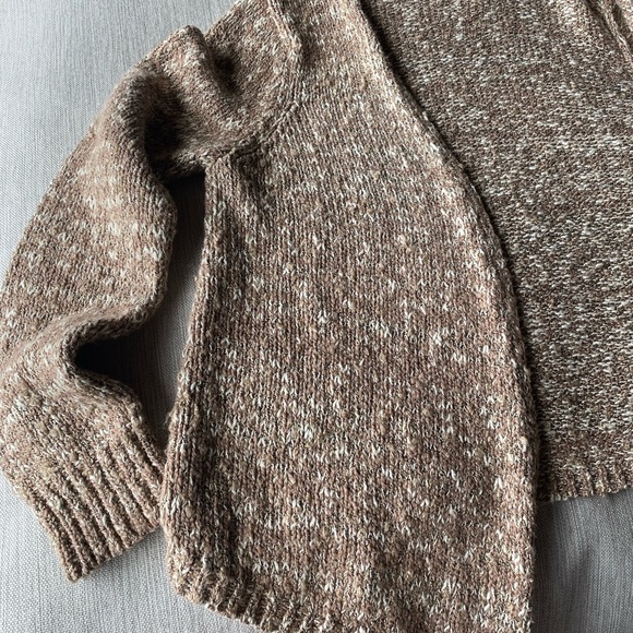 Harley Davidson cardigan, tan with gold threads excellent condition. - Picture 6 of 8